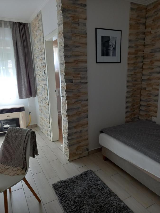 Viola Vendeghaz Bed & Breakfast Pápa Dış mekan fotoğraf