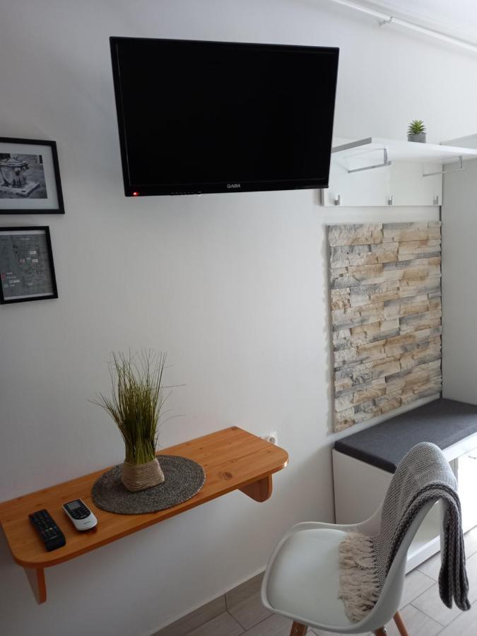 Viola Vendeghaz Bed & Breakfast Pápa Dış mekan fotoğraf